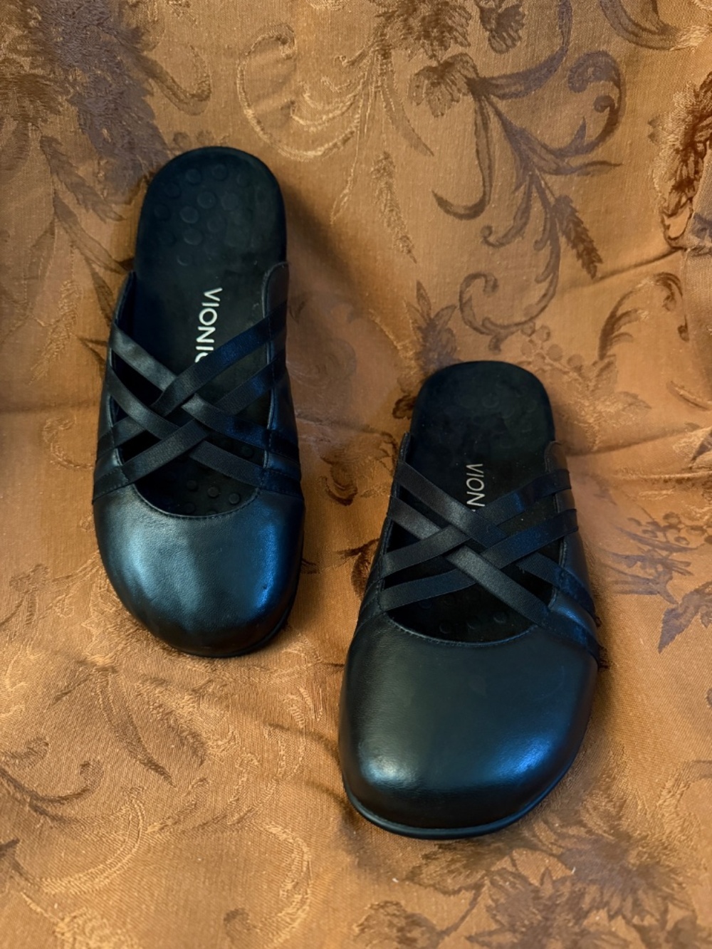 Vionic Claire Black Slip On Leather Flat Mule Size 9